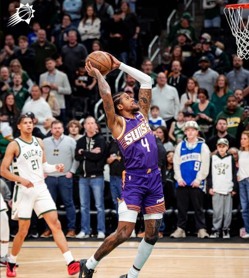 字母哥受困伤病 雄鹿主场不敌太阳