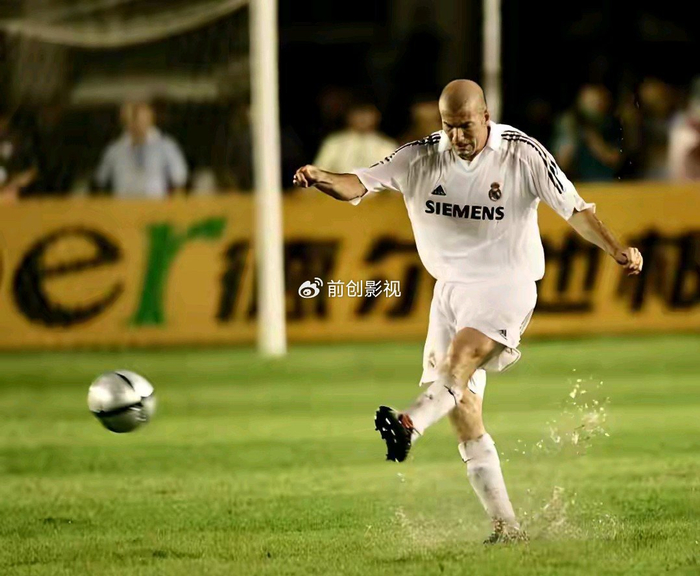 皇马引援史：巨星巅峰与性价比之选的双重奏