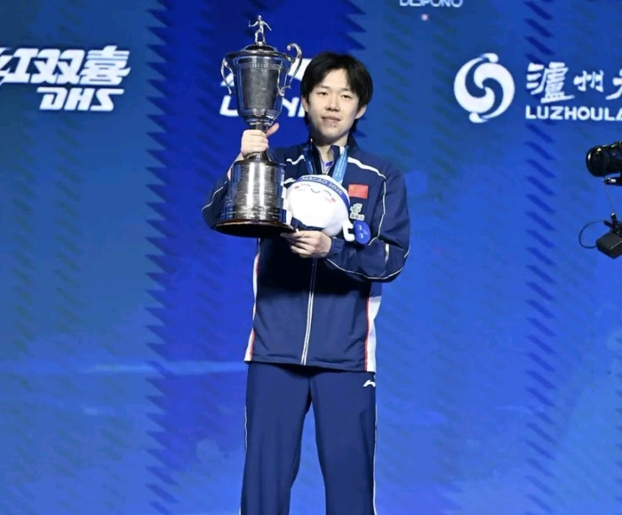 王楚钦首夺世界杯男单冠军坦言不服输精神支撑