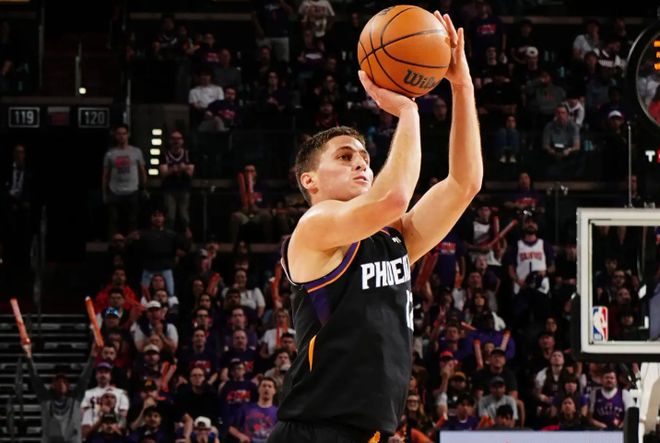 太阳力克勇士晋级季后赛 吉莱斯皮表现低迷引担