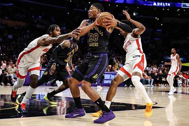 湖人两连胜系列赛2-0 八村塁关键表现助球队取胜